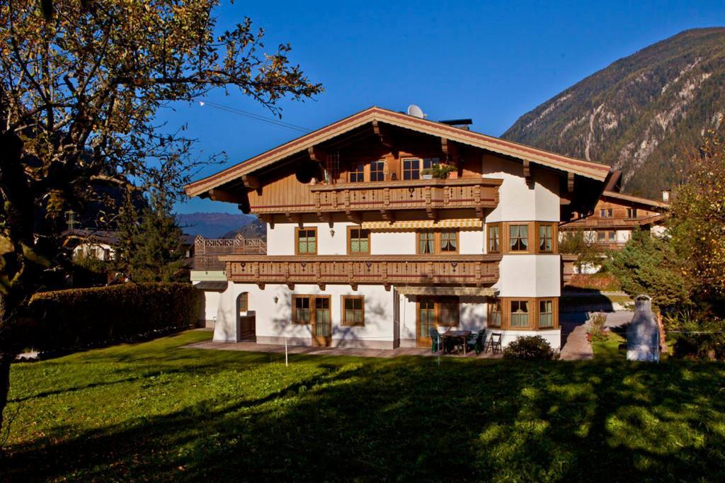 Landhotel Rauchenwalderhof مايرهوفن المظهر الخارجي الصورة