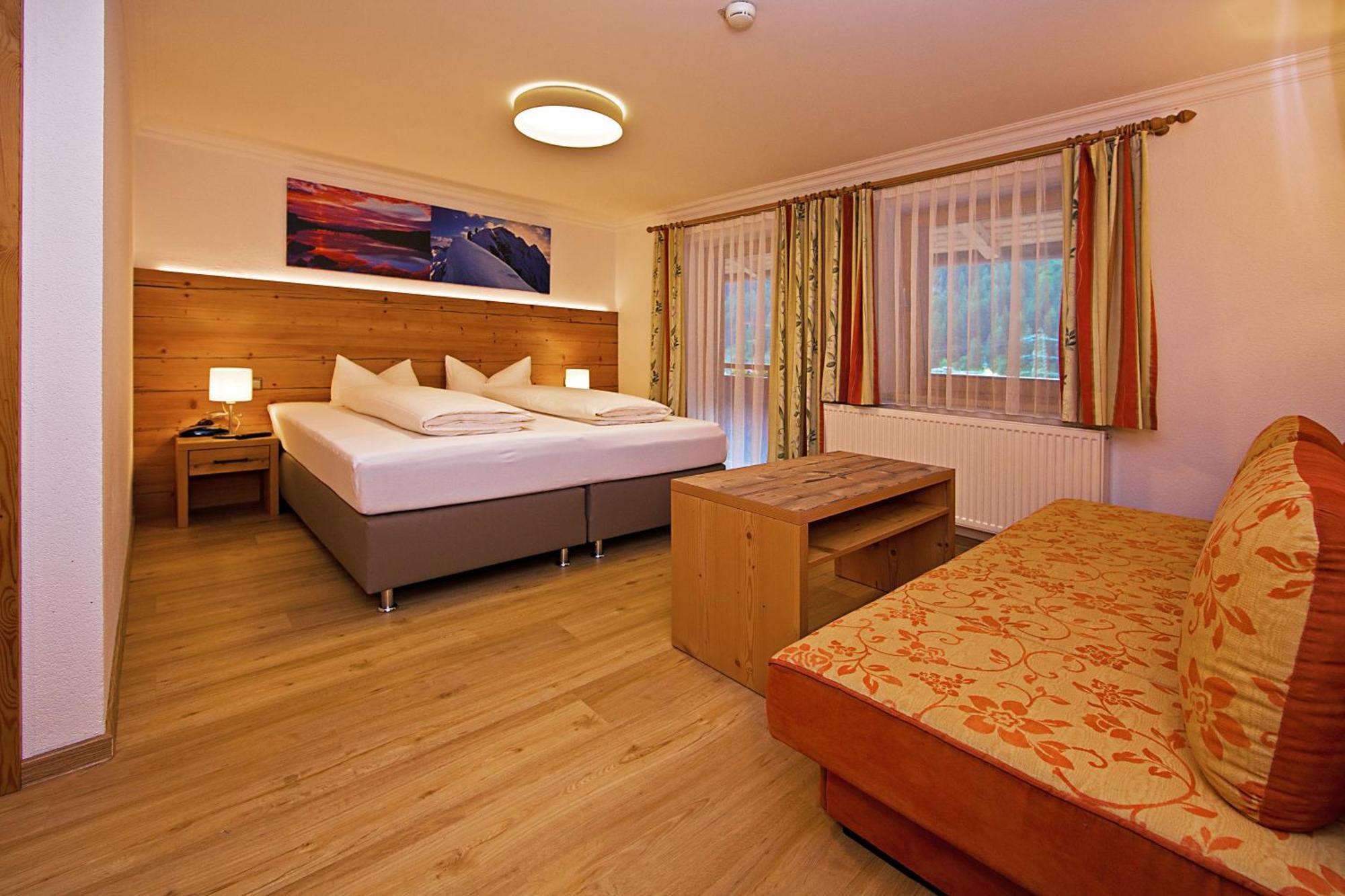 Landhotel Rauchenwalderhof مايرهوفن الغرفة الصورة